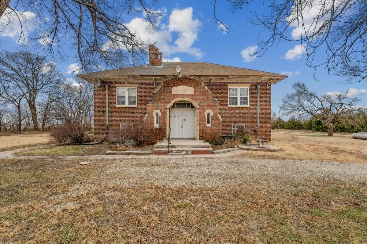 A 1931 School Up for Auction