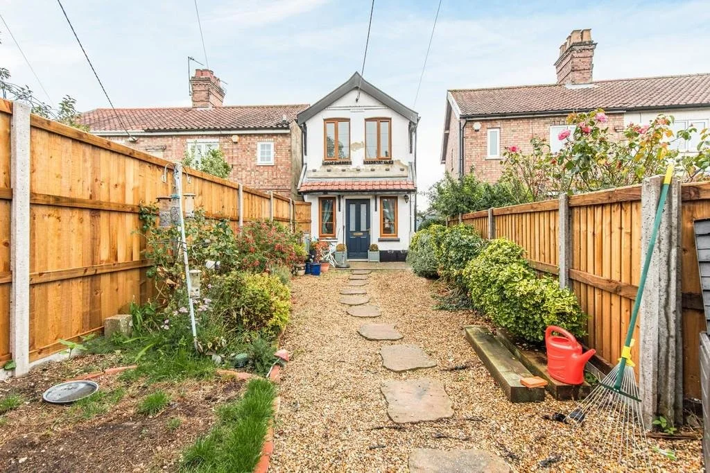 A Charming Home in England - £195,000