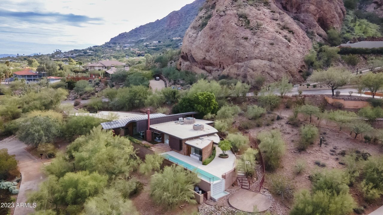 An Eddie Jones Design in Paradise Valley, AZ - $3.4Mil