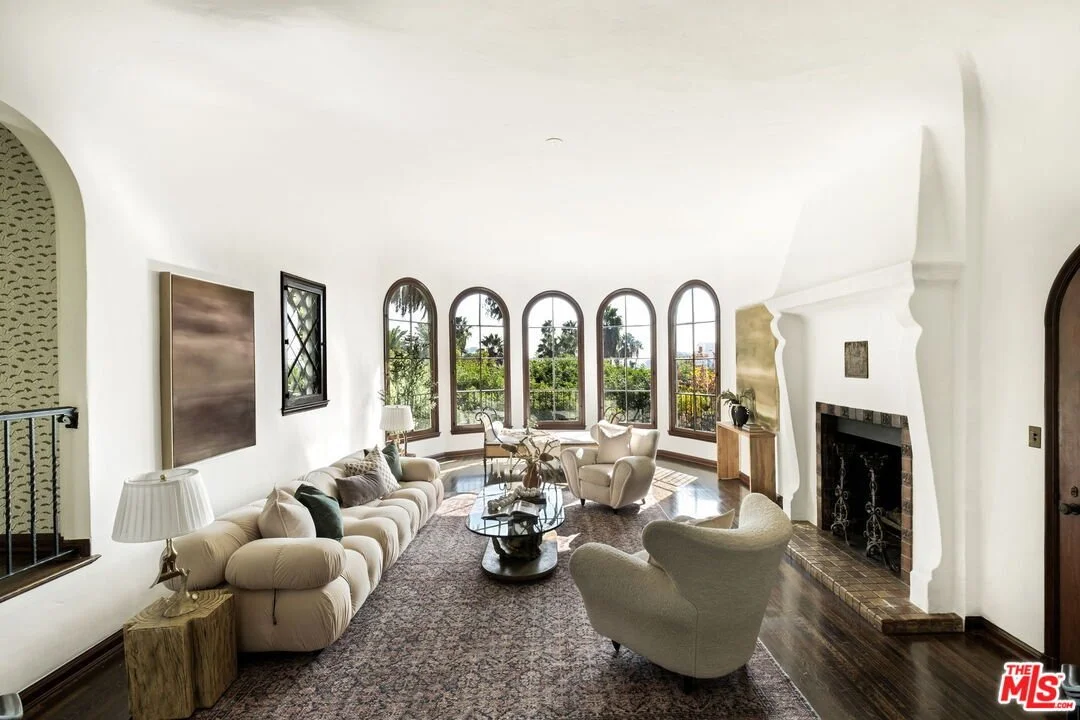 An Arthur Barnes Design in L.A. - $3,349,000