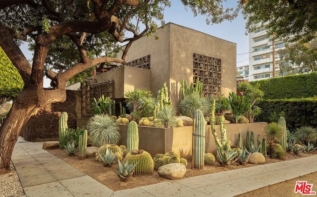 A Lloyd Wright Design in L.A. - $6,995,000