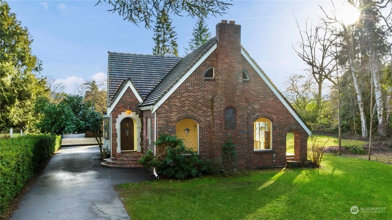 A 1930 Tudor &amp; ADU in Monroe, WA - $1.1Mil