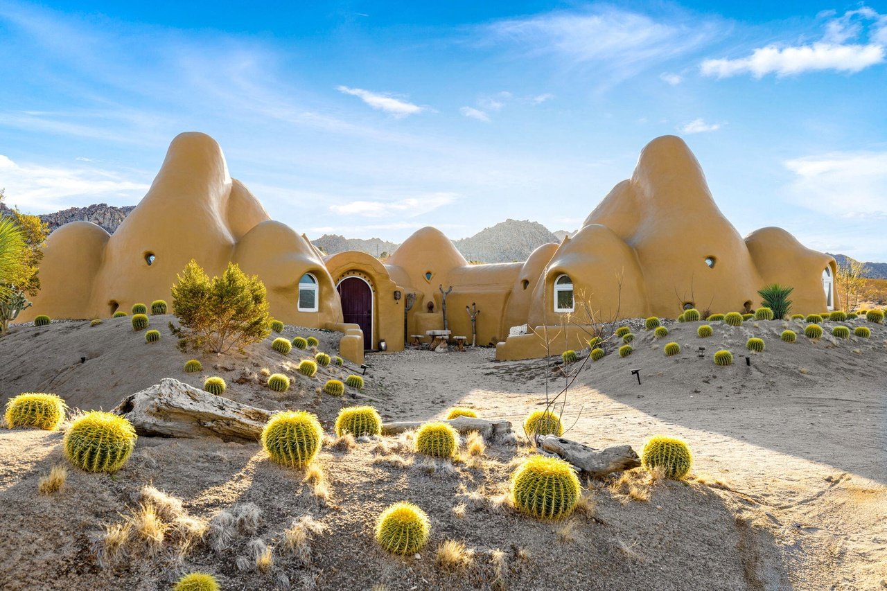 Almost 2 Acres in Joshua Tree, CA - $2,119,999