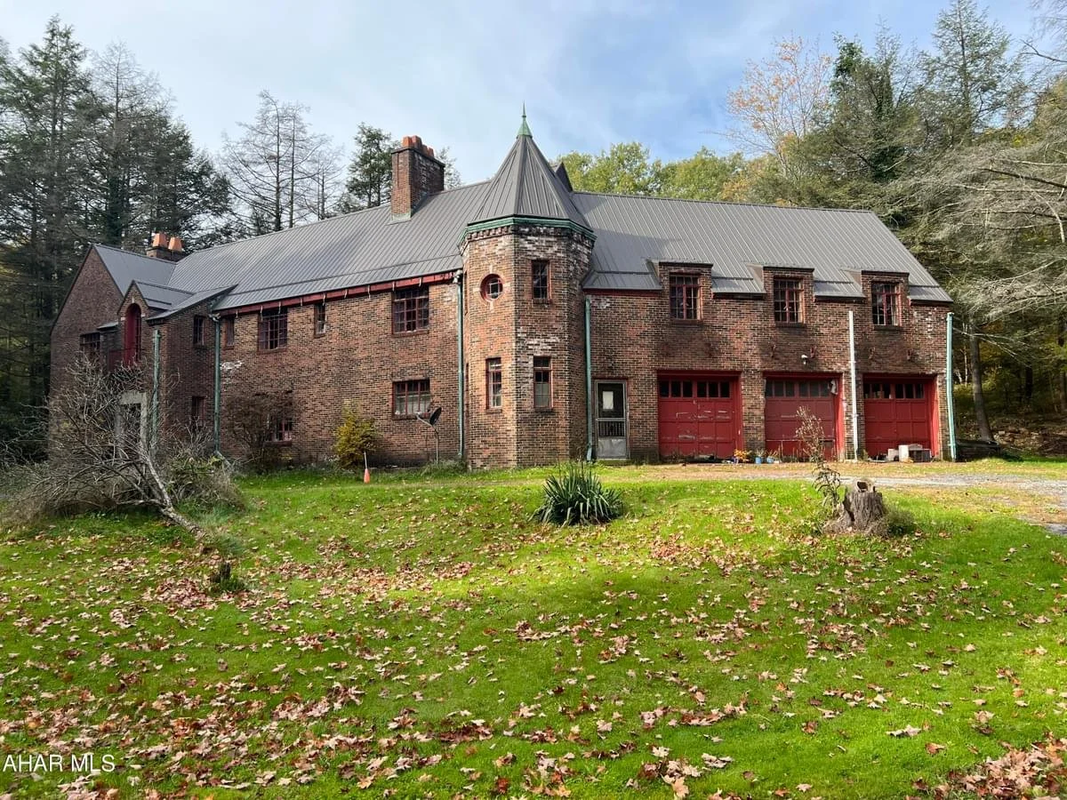 A Run Down Mansion on 15 Acres - $200,000