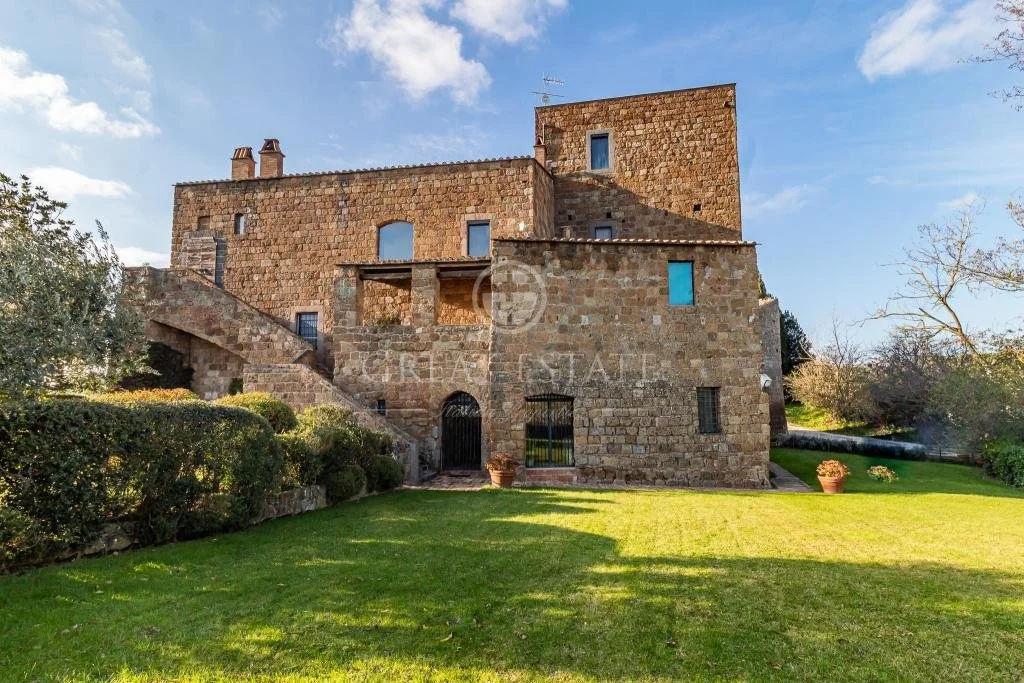 A Castle in Italy - €520,000