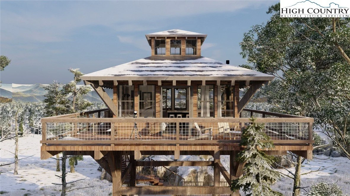 360° Views in Beech Mountain, NC - $575,000