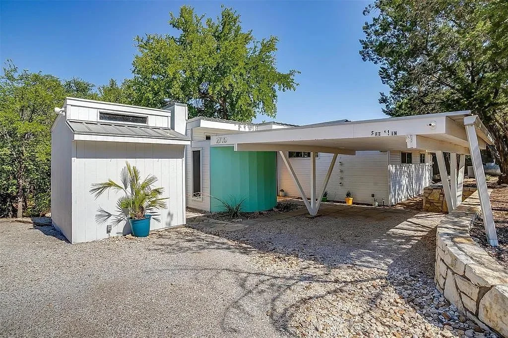 Waterfront in Granbury, TX - $419,000