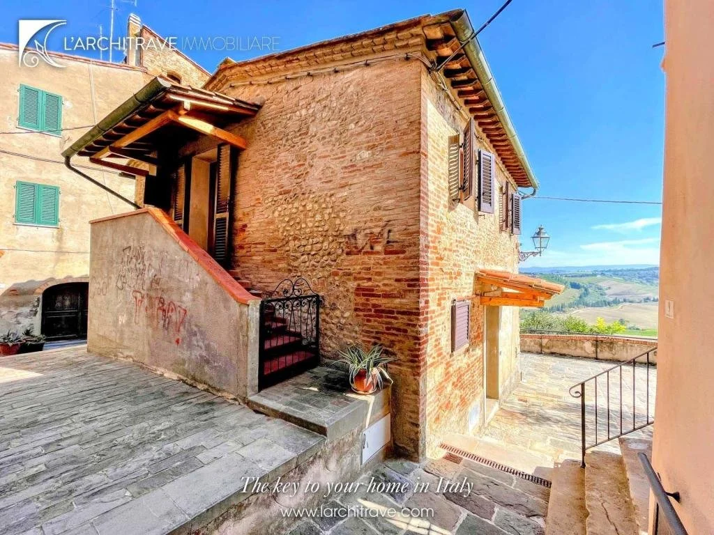 A Villa in Italy - €180,000