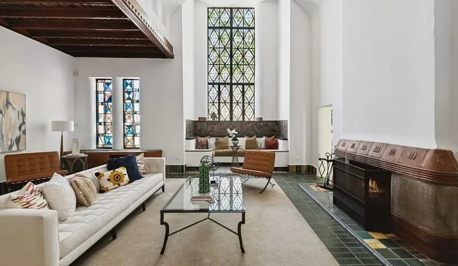 An Edgar Miller &amp; Sol Kogen Design in Chicago - $1,095,000