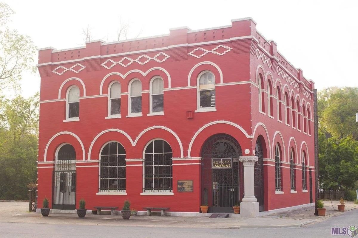 A Former Bank in Saint Francisville, LA - $1,199,000