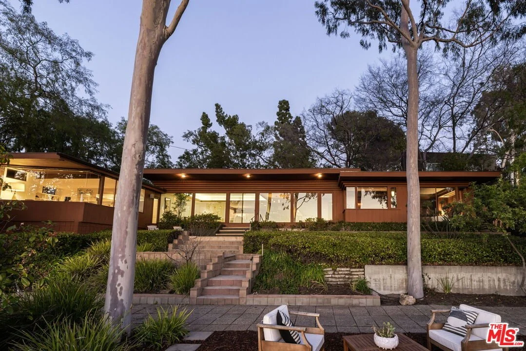 A James DeLong Design in L.A. - $2,098,000
