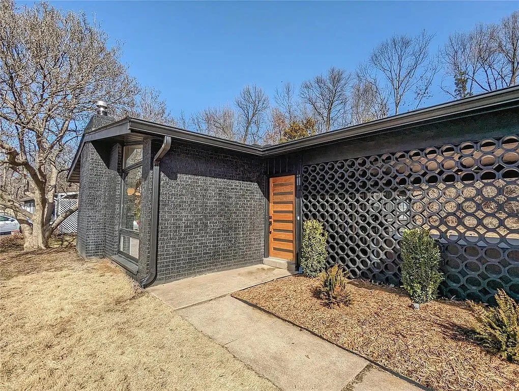 Breeze Block Beauty in STL - $399,900