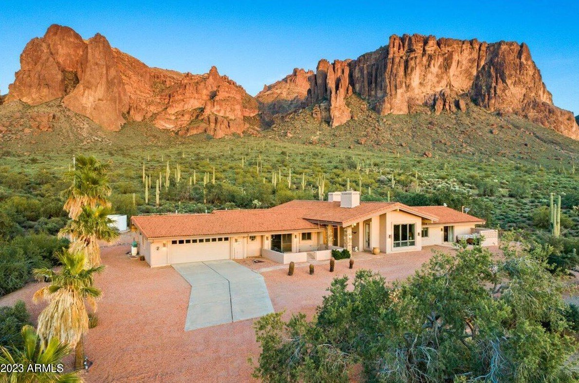 Million Dollar Views in Apache Junction