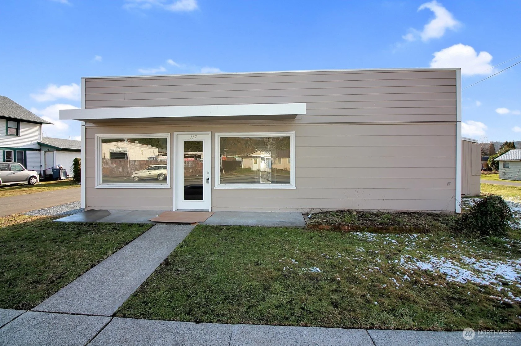 A Former Nursery/Flower Shop in Orting, WA - $299,000