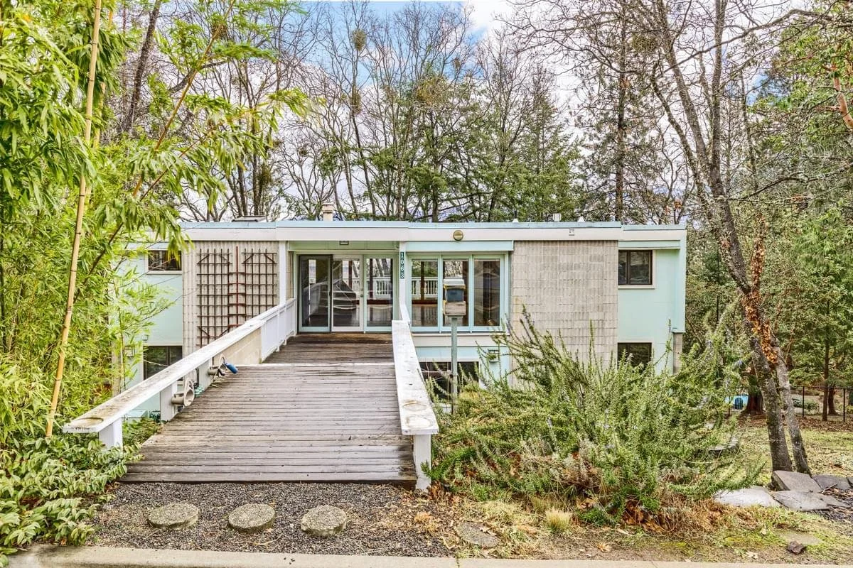 A Gary Afseth Design in Ashland, OR - $615,000