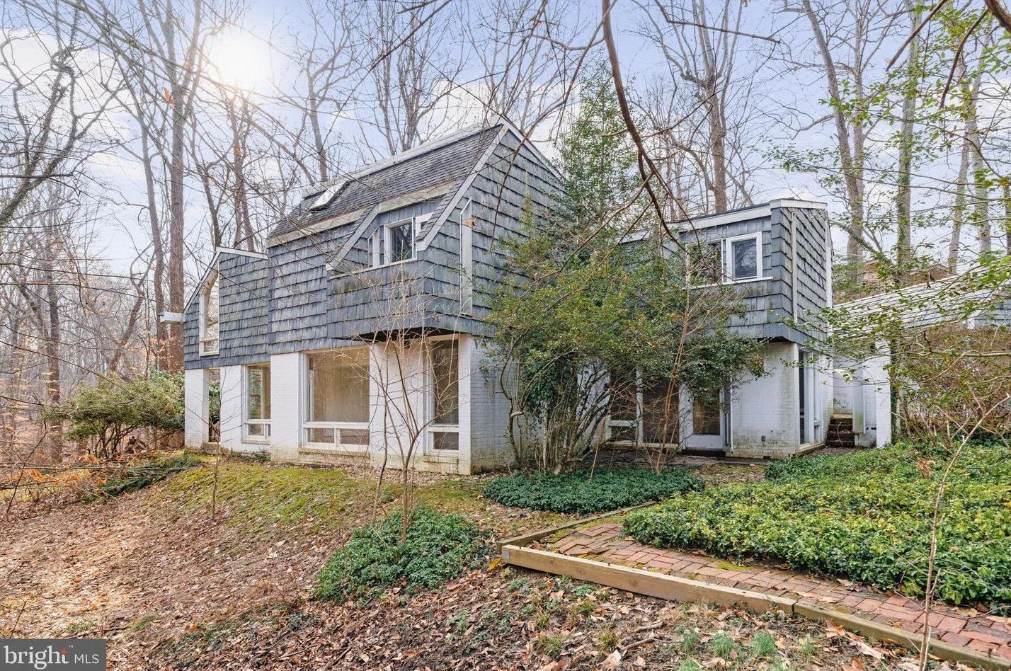 A Unique Home in Bethesda, MD - $1.4Mil