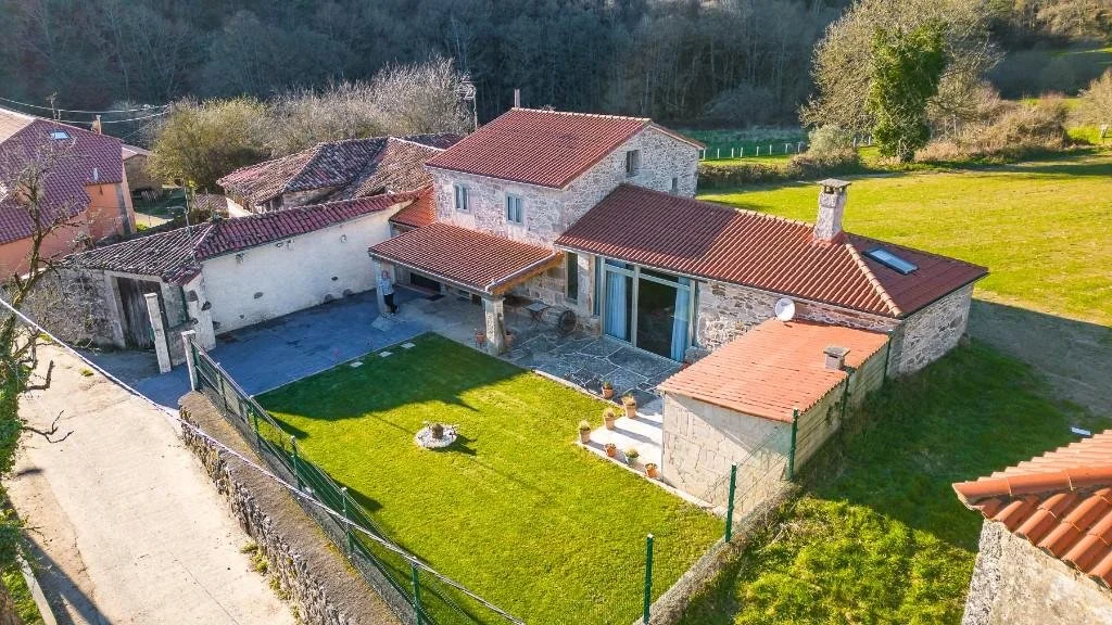 A Stone House in Spain -  €185,000