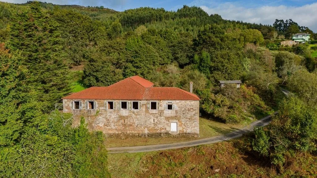 Over 8 Acres in Spain - €195,000