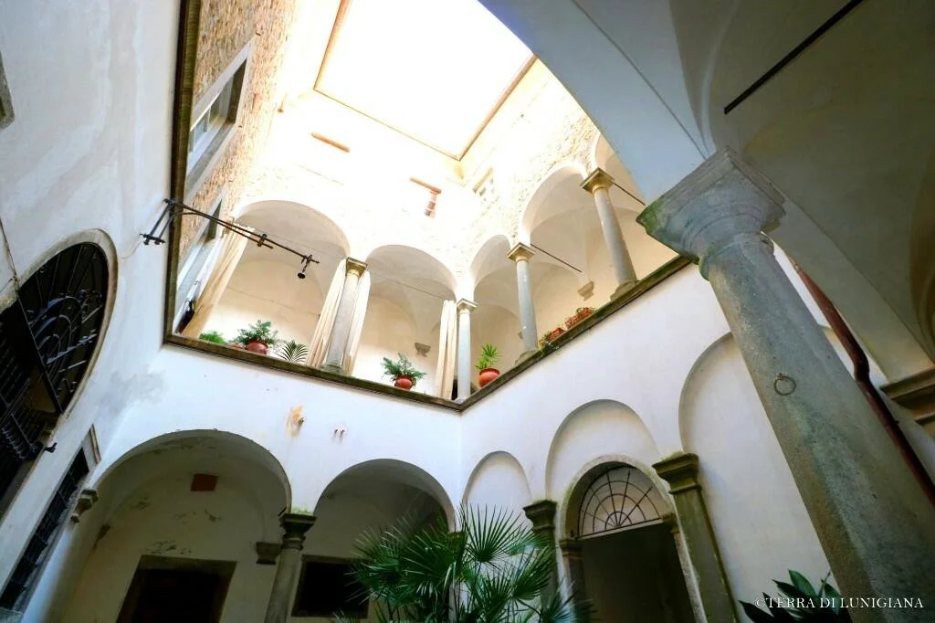 Beautiful Ceilings in Italy - €145,000
