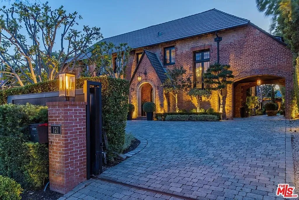 The 1923 Rossmore House in L.A. - $7,695,000