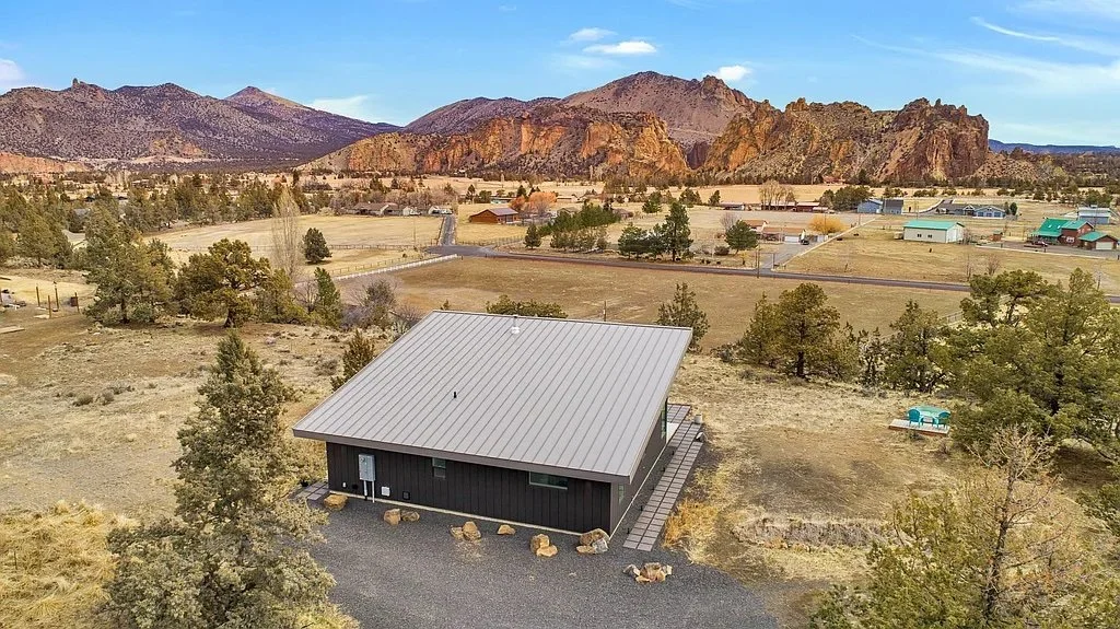 Smith Rock Views from Your 5 Acres - $745,000