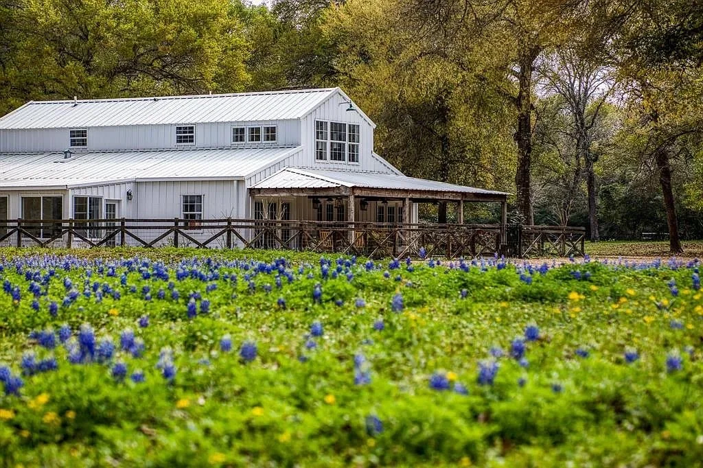 Over 21 Acres in Brenham, TX - $1,575,000