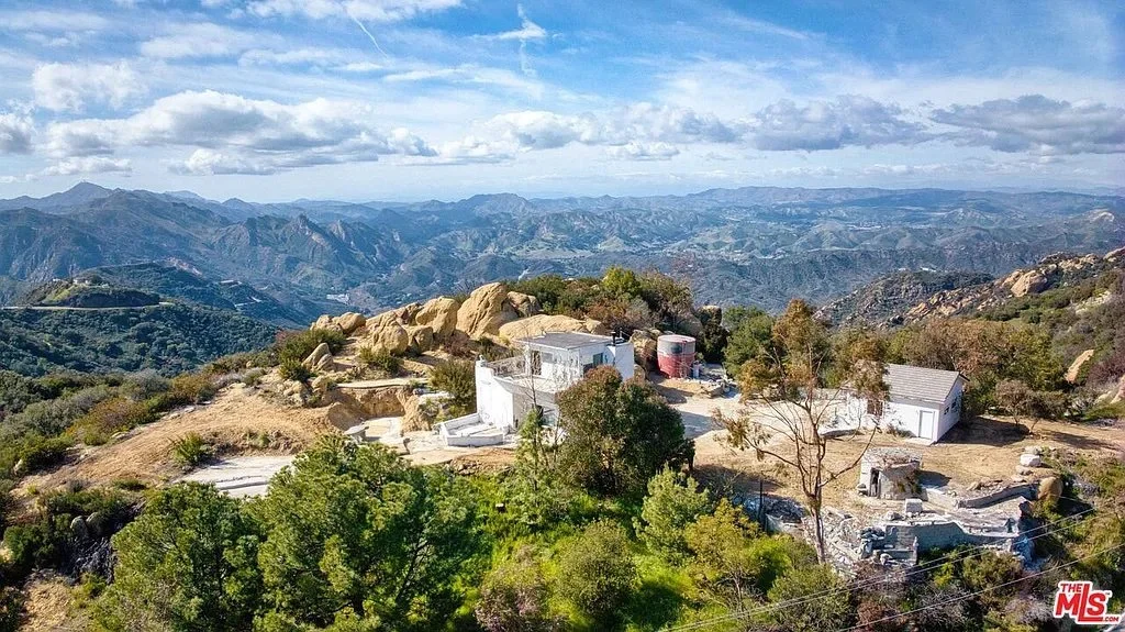 Over 7 Acres in Malibu, CA - $975,000