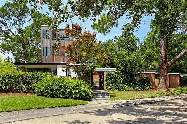 New Orleans - $890,000