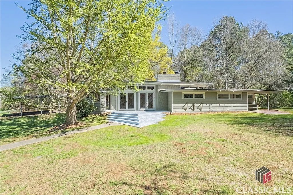 6 Acres in Winterville, GA - $385,000