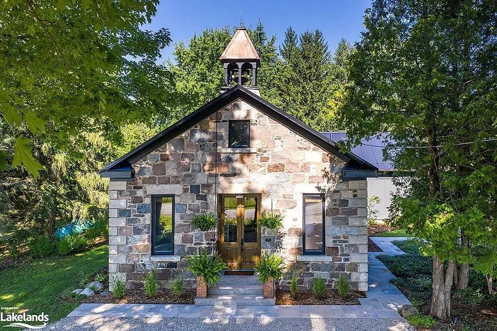 25 Acres in Meaford, ON - C$2,500,000