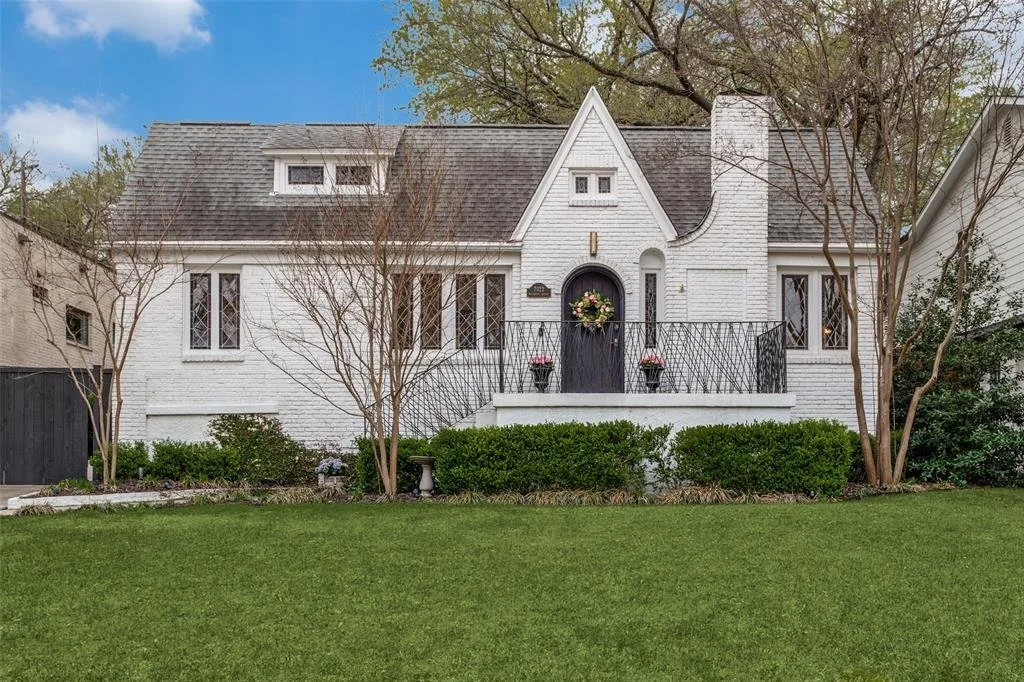 A Renovated Tudor in Dallas - $899,900