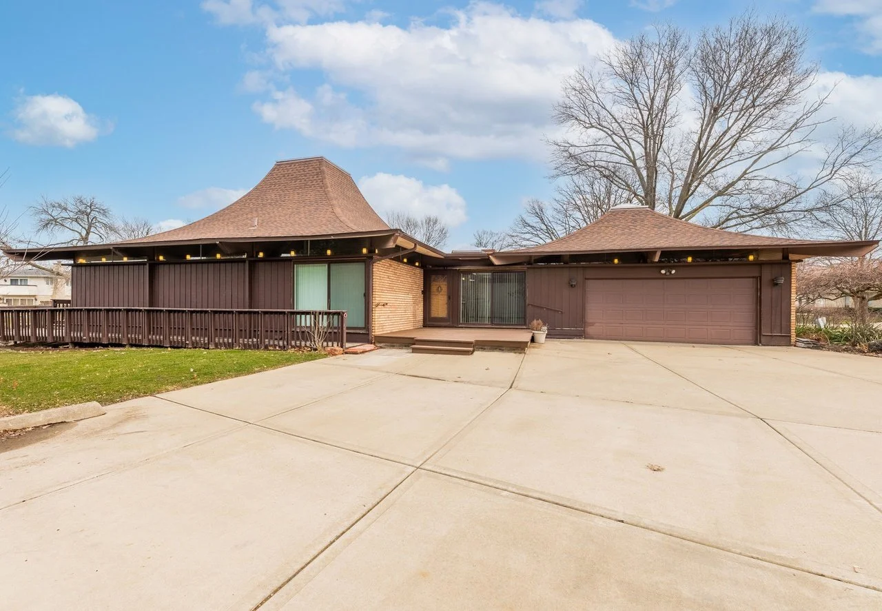 Pagoda Style Rooflines in Wood Dale, IL - $549,900