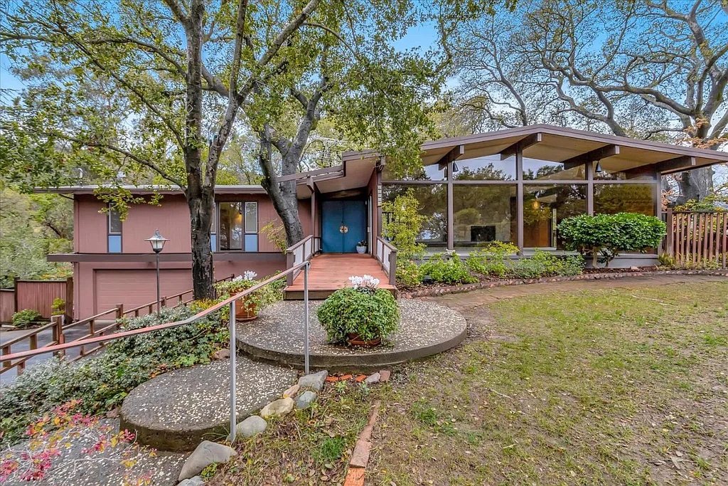 A William Churchill Design in Los Gatos, CA - $3.3Mil