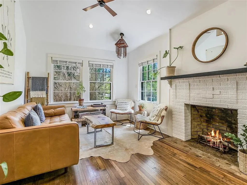 A Cozy Cottage in Austin, TX - $749,900
