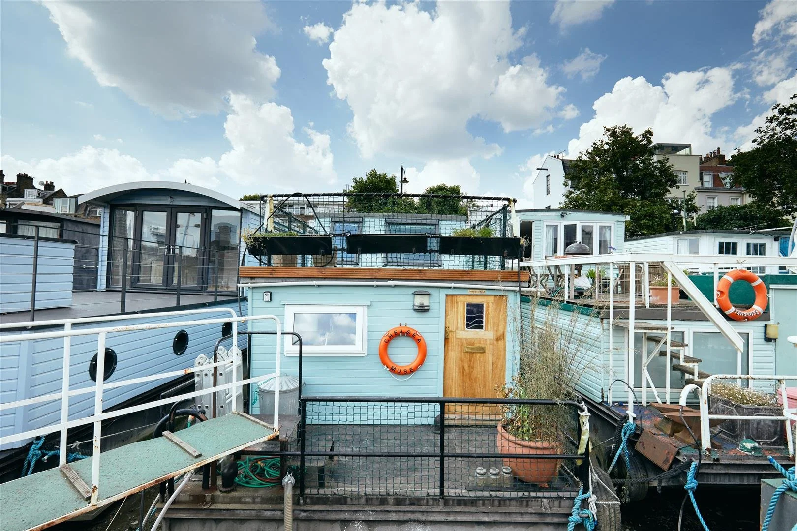 A Floating Home in England - £150,000
