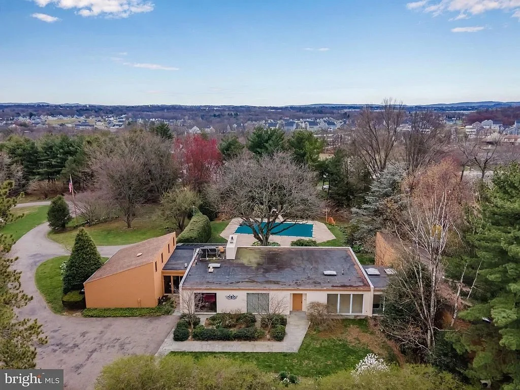 Over 6 Acres in Harrisburg, PA - $650,000