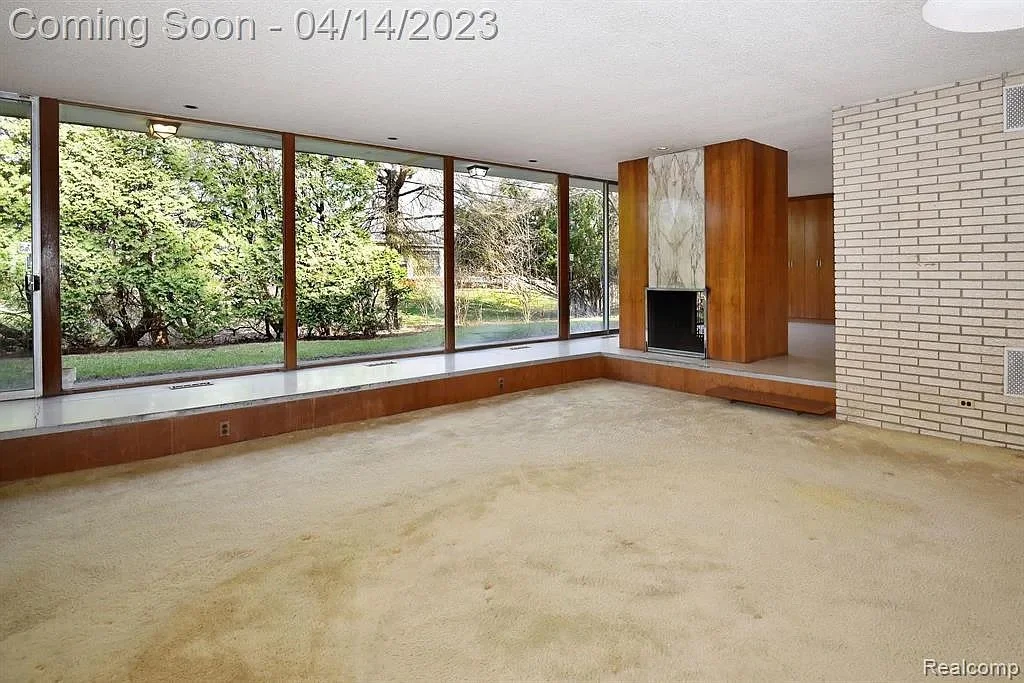 Tantalizing Terrazzo in Southfield, MI - $290,000