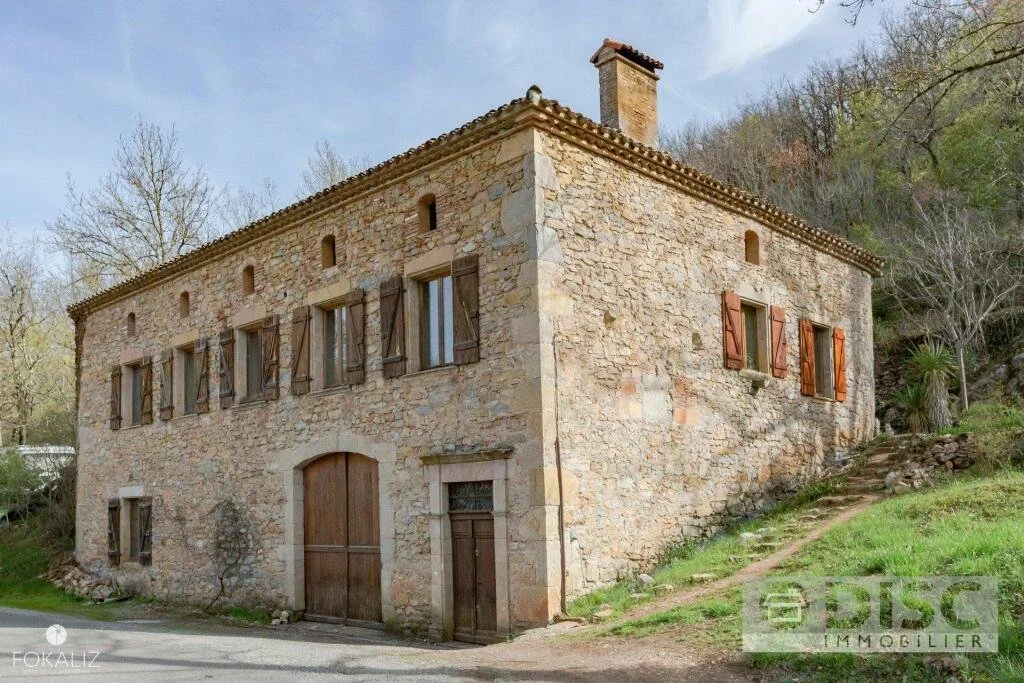 Over 3 Acres in France - €170,000