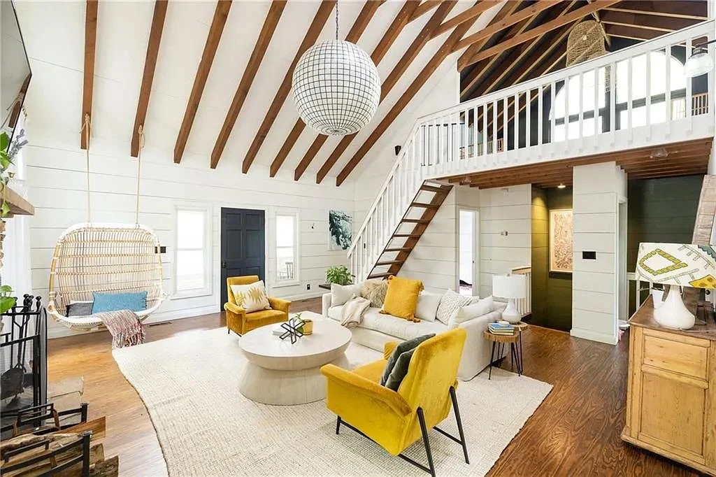 A Furnished Cabin in Jasper, GA - $550,000