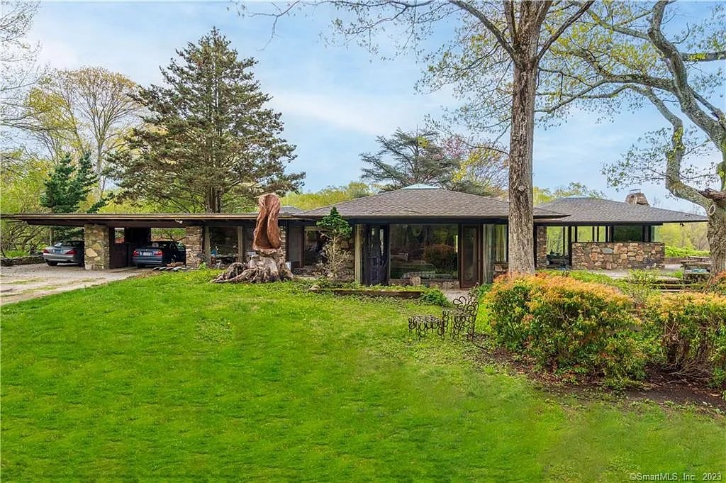 11 Acres in Bethany, CT - $749,000