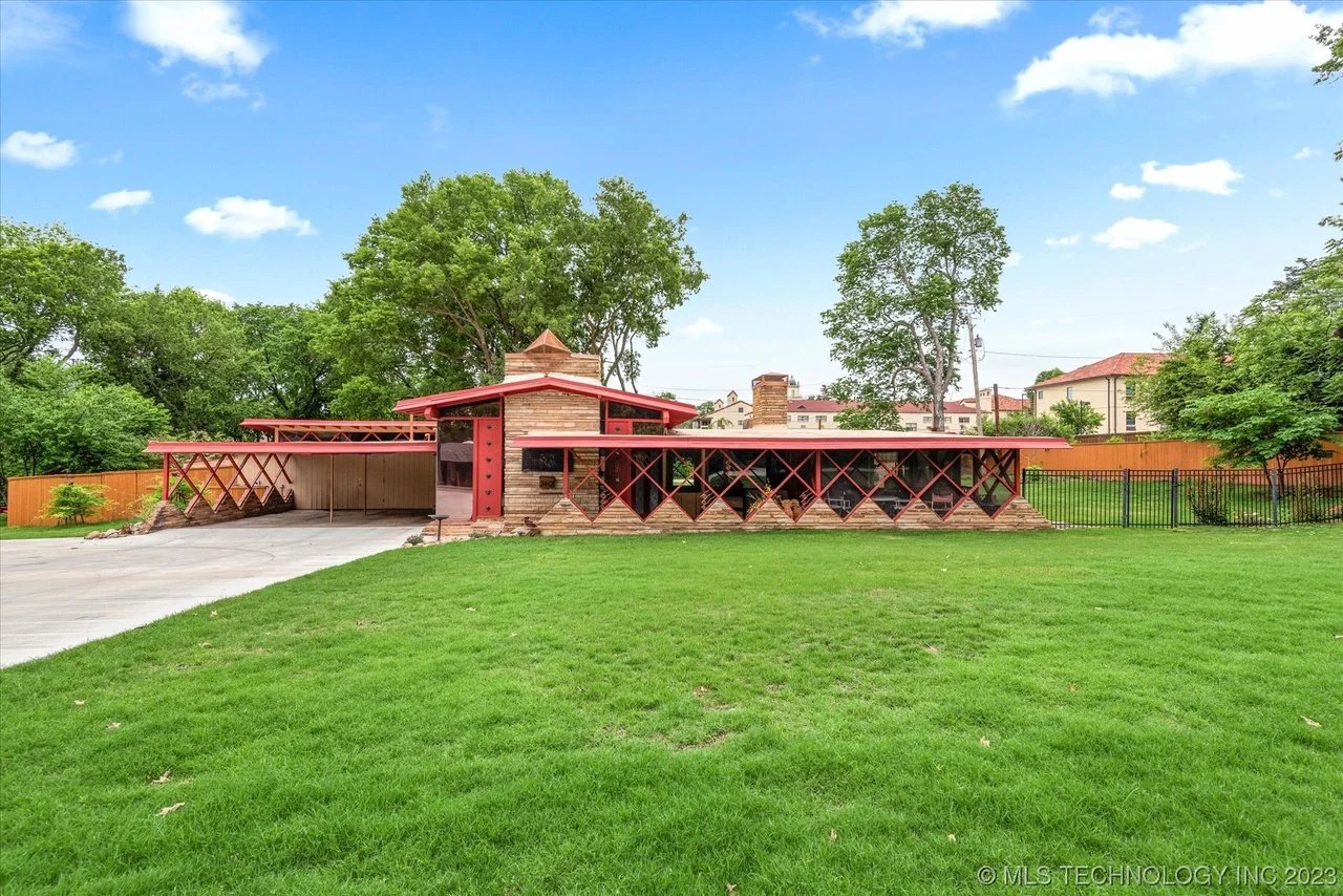 A Very Eclectic MCM in Bartlesville, OK - $425,000