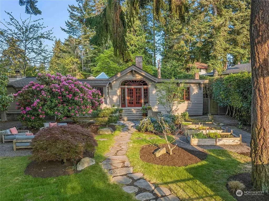 An 1895 Beauty in Shoreline, WA - $1,680,000