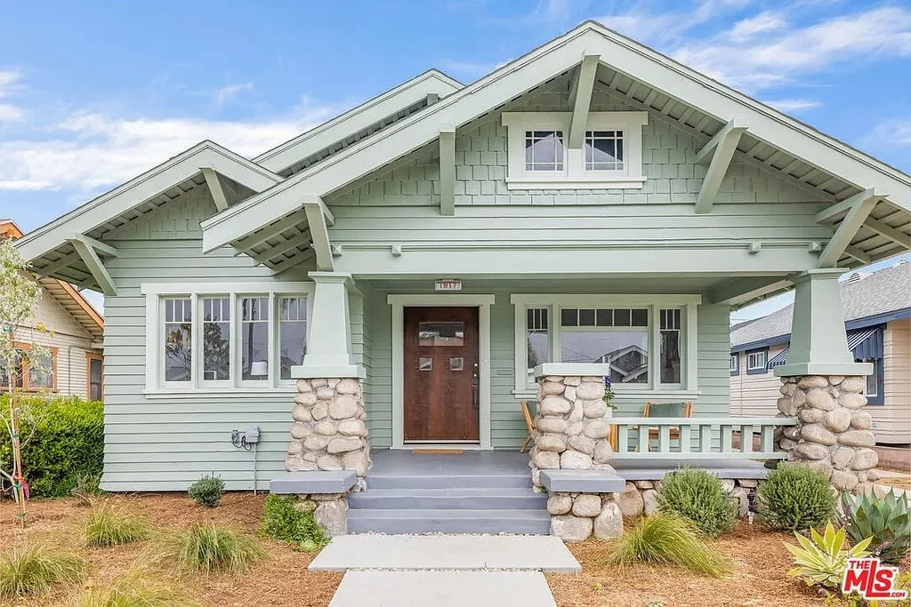 A 1912 Craftsman in L.A. - $1,178,000