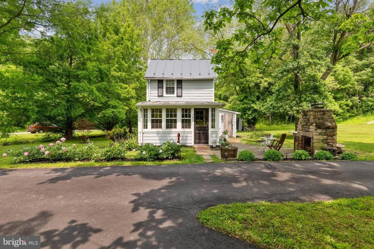 A Charming 1800's Home in Hamilton, VA - $519,900