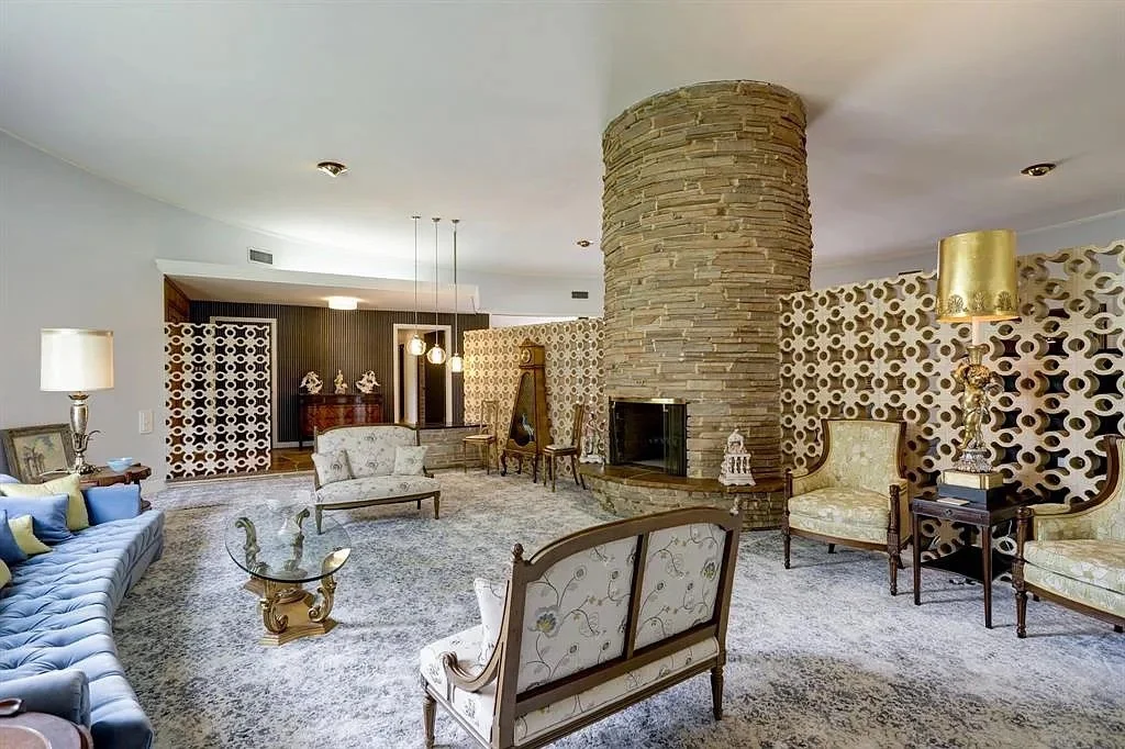 A Time Capsule in Houston - $569,900