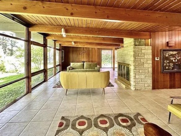 Over an Acre in Fort Wayne, IN -$264,888