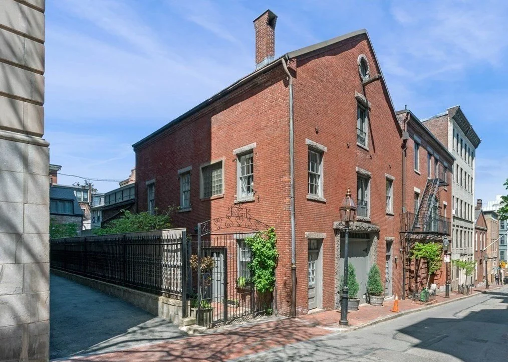 A Tiny Condo in Boston - $415,000