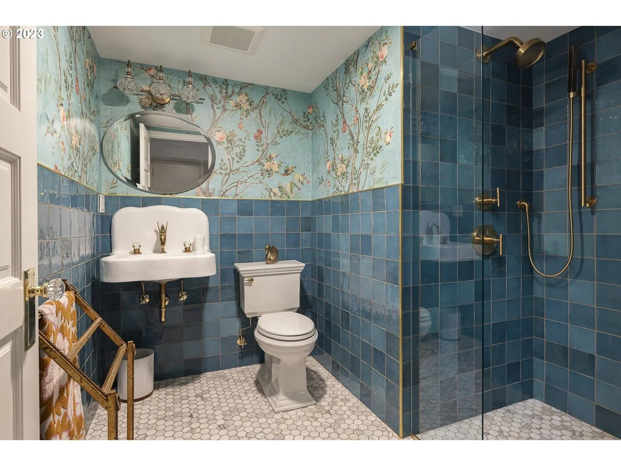 A Wonderland of Colors &amp; Patterns - $1,750,000