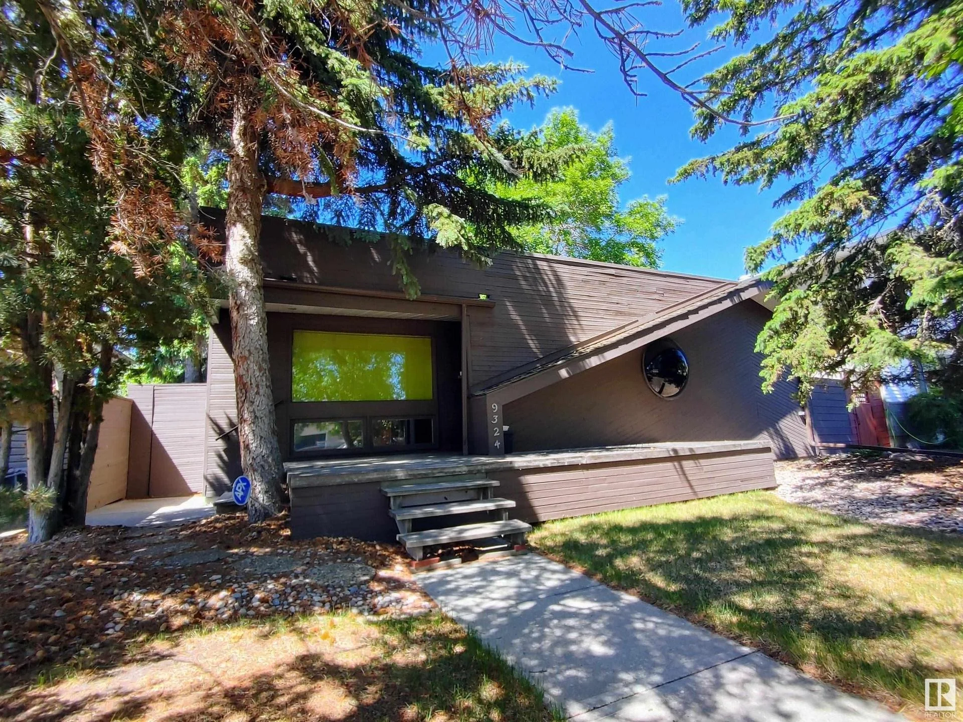 A Beauty Worth Restoring - C$300,000