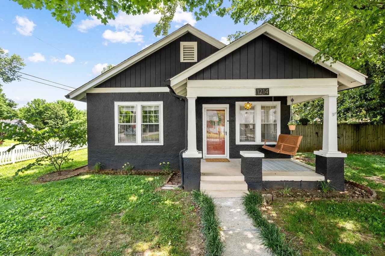 A Darling Bungalow in Murfreesboro, TN - $310,000